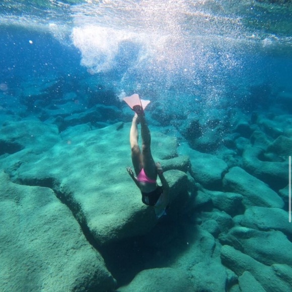 Meet your Posher - Picture 9 of 9